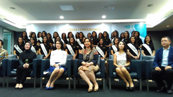 Pengganti Maria Harfanti Harus Cantik Luar Dalam