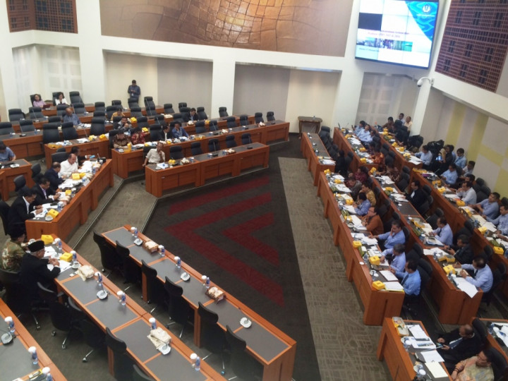 Pemerintah Turunkan Asumsi Harga Minyak Jadi USD30/Barel