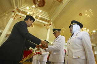 <i>Jangan Contoh Bantul & Sleman untuk Urusan Korupsi</i>