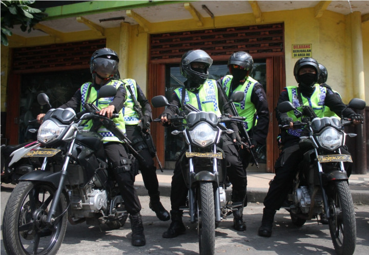 Puluhan Personel Brimob Tiba di Kalijodo