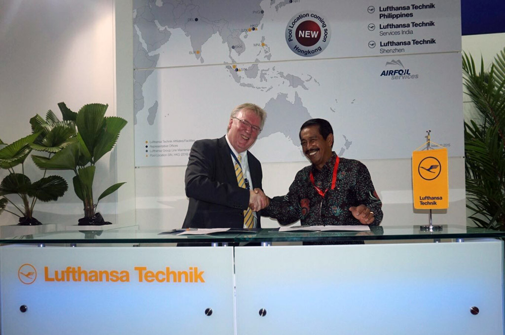 Presiden Direktur Lion Air Group Edward Sirait usai menandatangani kerjasama dengan Lufthansa -- MTV/Sandy