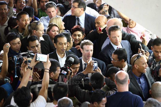  Jokowi Urges Facebook to Spread Peace and tolerance