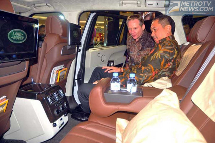 Jaguar Land Rover Usung Kemewahan <i>First Class</i> Garuda Indonesia 