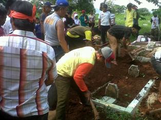 Korban Tenggelam di Waduk Jatigede Tinggalkan Seorang Istri dan Anak