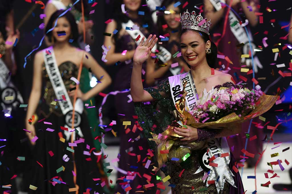 Kezia Roslin Dinobatkan Sebagai Putri Indonesia 2016