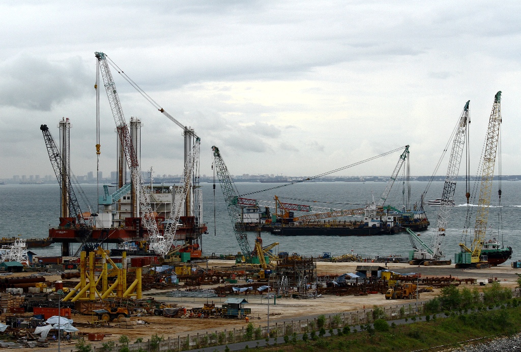 Ilustrasi kawasan industri. (FOTO: ANTARA/Joko)