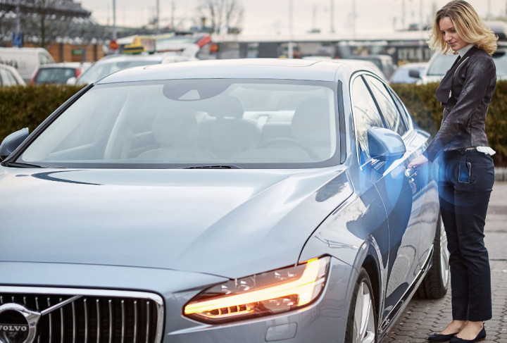 Volvo Kembangkan Teknologi Kunci Mobile via Ponsel 