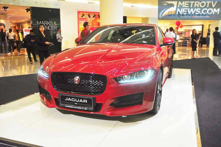 Jaguar XE, Sedan <i>Entry Level</i> dengan Desain Menawan 