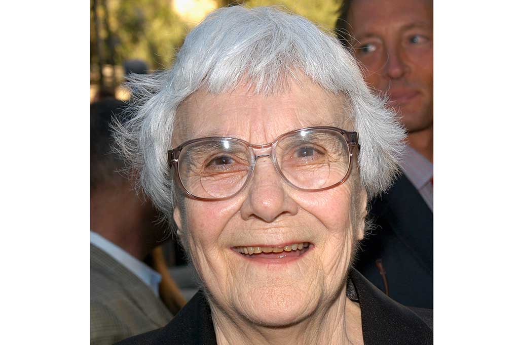 Novelis Harper Lee Meninggal Dunia