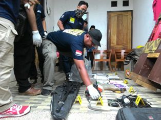 Densus Tangkap 5 Terduga Teroris di Malang