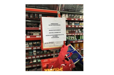 Ritel di Tangsel Belum Terapkan Kantong Plastik Berbayar