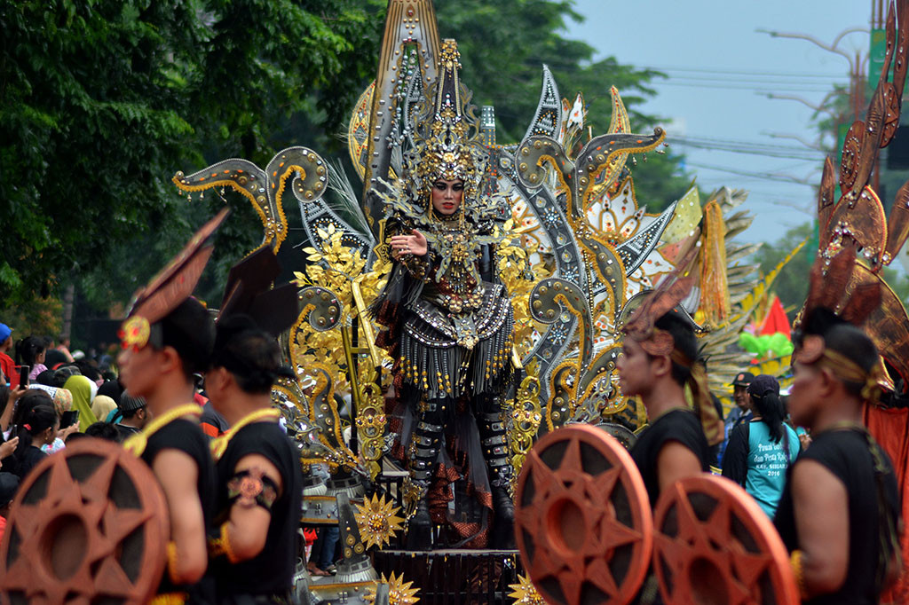 Peringati HUT ke-157, Sidoarjo Gelar Pawai Budaya