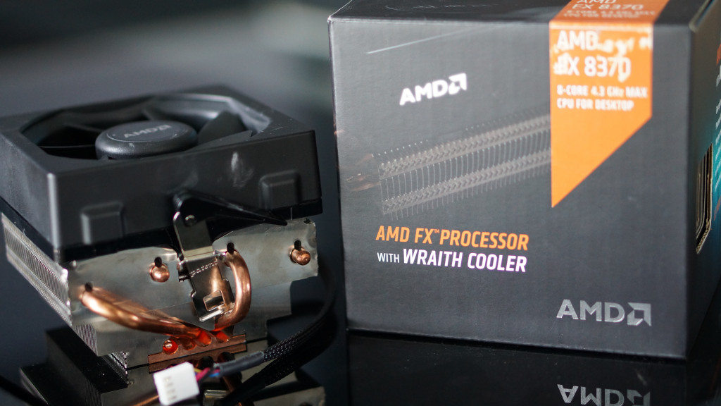 Penampakan AMD Wraith Cooler bersama Prosesor AMD FX