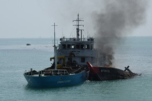 55 KG TNT Tenggelamkan 2 Kapal Asing Pencuri Ikan