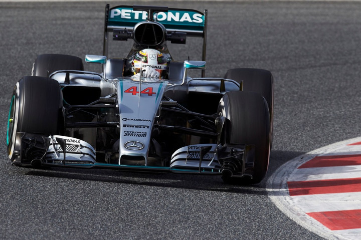 Respons Hamilton Usai Jalani Tes Pramusim Hari Pertama