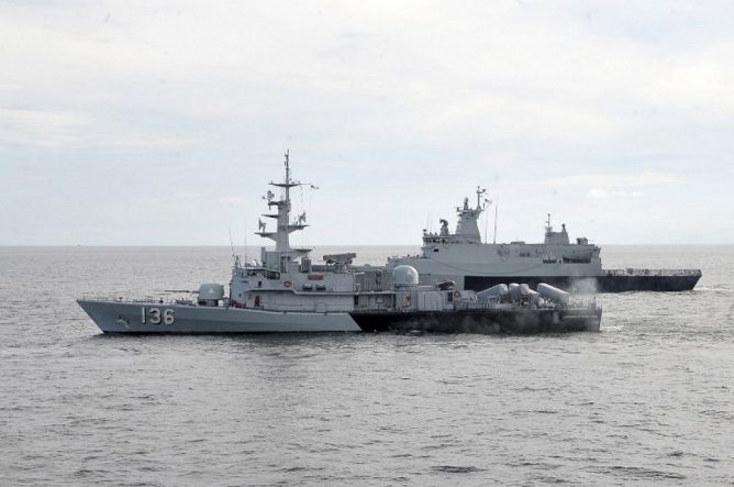 Malaysian Navy ships (Photo: AFP)