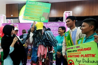 Pro Kontra Kantong Plastik Berbayar di Aceh