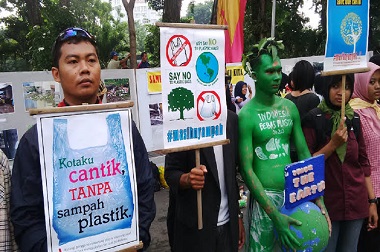 Aprindo tak Tahu Arah Pajak Kantong Plastik Berbayar