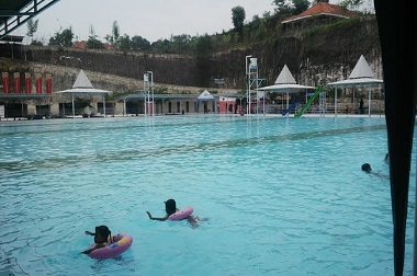 Gua Pote, Oase di Tengah 'Bilik Narkoba'