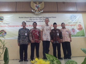 Mahasiswa UNS Baru bisa Lulus setelah Tanam 5 Pohon