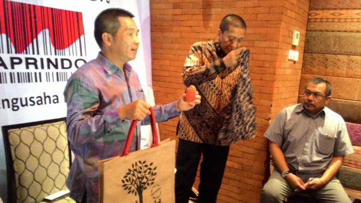 Kantong Plastik Berbayar Bisa Jadi Peluang bagi UMKM