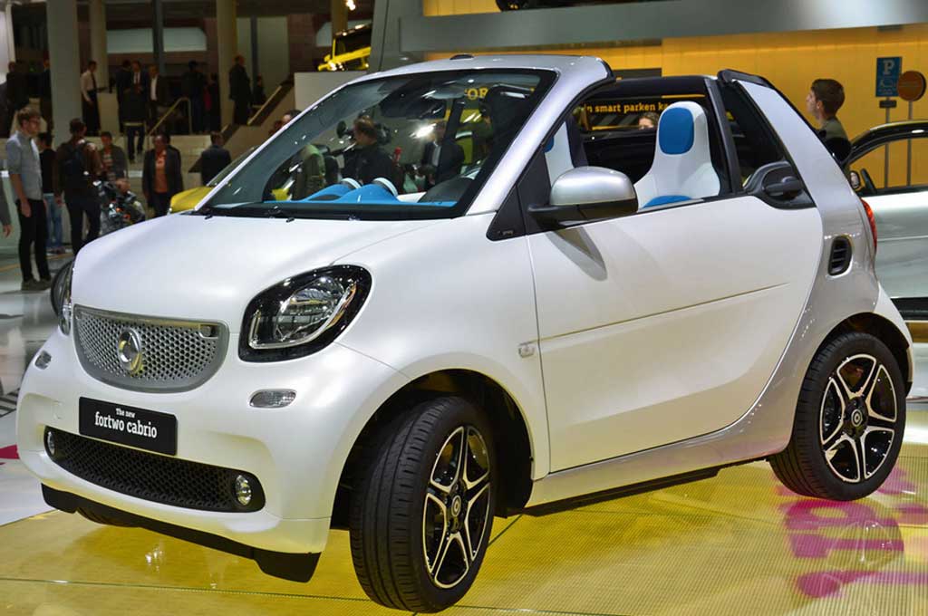 Daimler mempercayakan Brabus untuk mengembangkan Smart ForTwo edisi sport. Leftlanenews