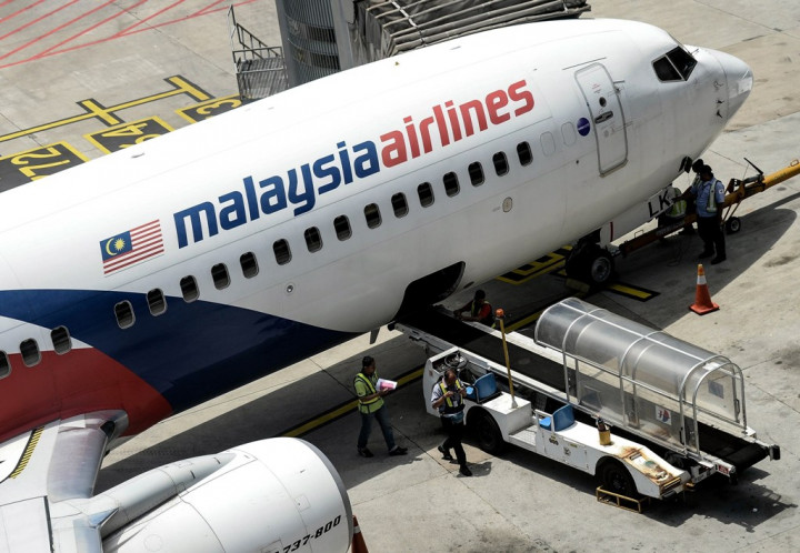 Gangguan Mesin, Pesawat Malaysia Airlines Balik Arah