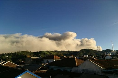 Status Gunung Bromo Turun Menjadi Waspada