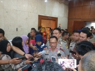 Senin, 5 Ribu Aparat Gabungan Bongkar Kalijodo