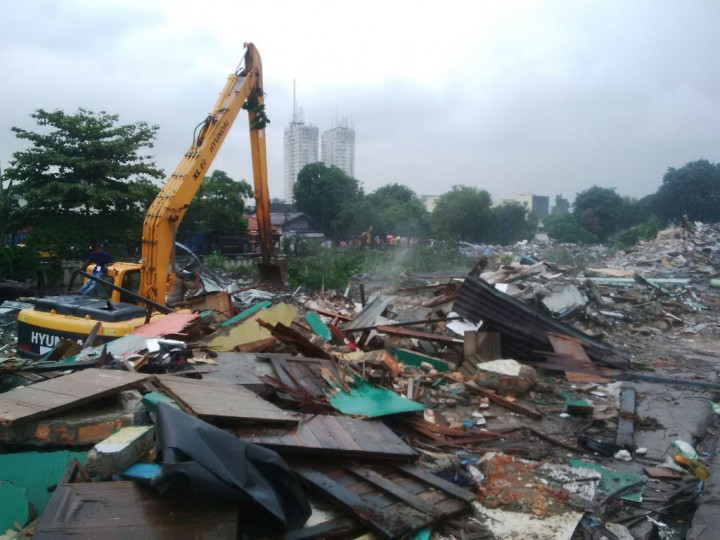 Pembongkaran Kalijodo Diwarnai Isak Tangis Warga