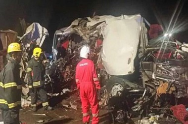 Tabrakan Bus dan Truk di Oman Tewaskan 18 Orang