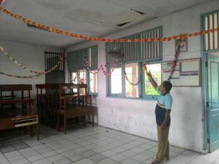 Atap Rapuh, SDN Beji Timur 03 Dikhawatirkan Rubuh saat Hujan Lebat