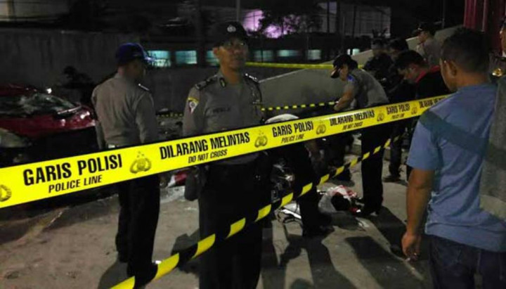 Mobil Terjun dari Parkiran Depok Town Square, 2 Orang Tewas