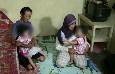 Balita Kembar di Temanggung Ditelantarkan Orangtuanya