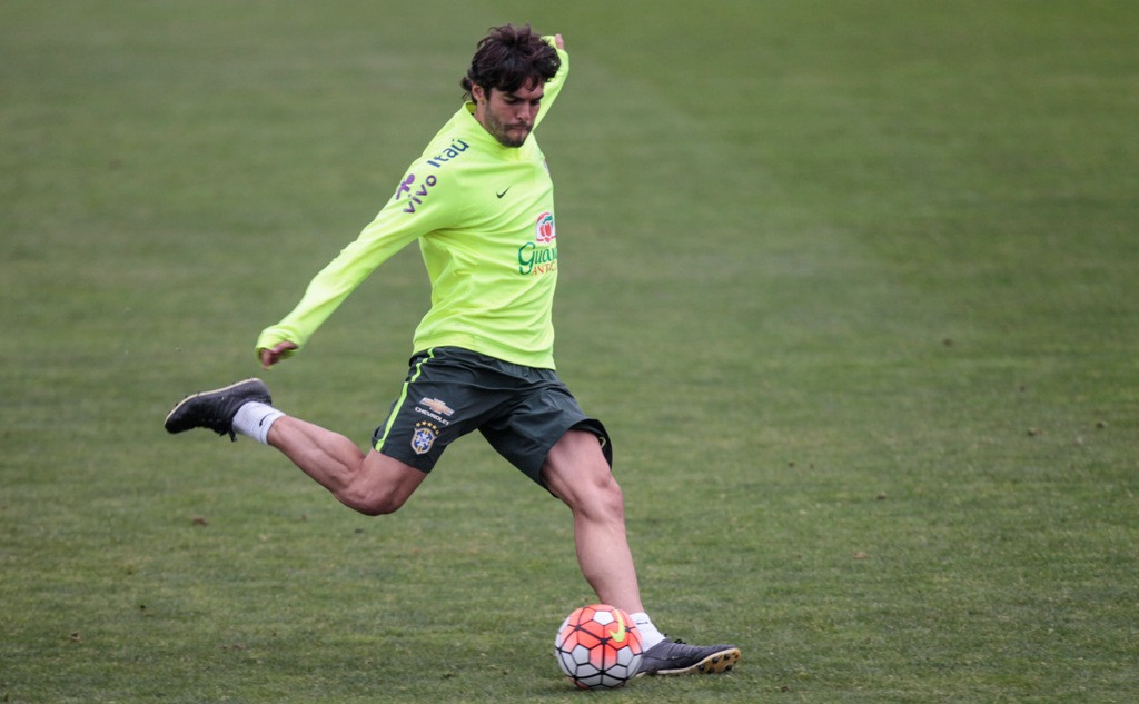 Kaka (Foto: AP/Pablo Sanhueza Gutierrez)