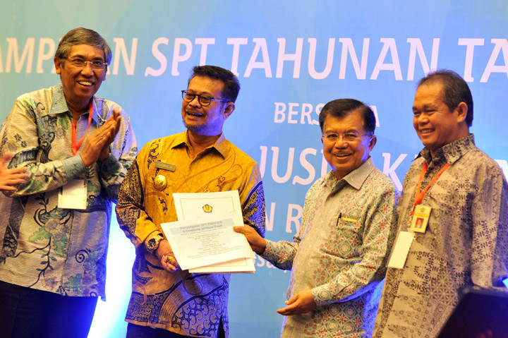 Jusuf Kalla Laporkan SPT Tahunan di Makassar