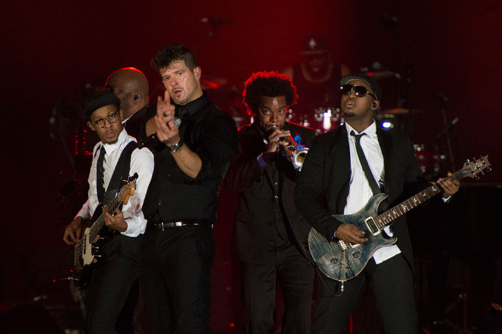 Aksi Robin Thicke di Java Jazz 2016