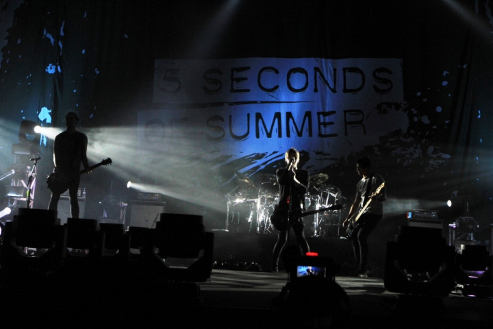 5 Seconds of Summer Puaskan Penonton Indonesia