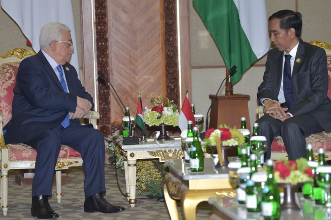 Jokowi & Abbas Discuss Recent Situation in Palestine
