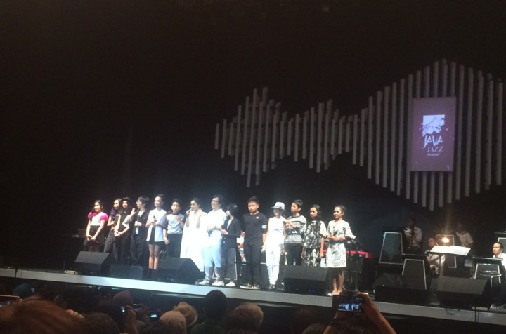 Erwin Gutawa Berkolaborasi dengan Di Atas Rata-rata