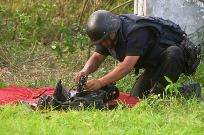Koper Diduga Berisi Bom Rakitan Ternyata Pakaian