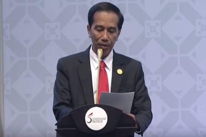 President Jokowi Opens OIC Extraordinary Summit on Palestine