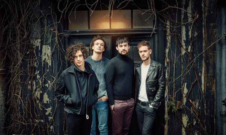 Band Rock Alternatif The 1975 Pimpin Chart Billboard 200
