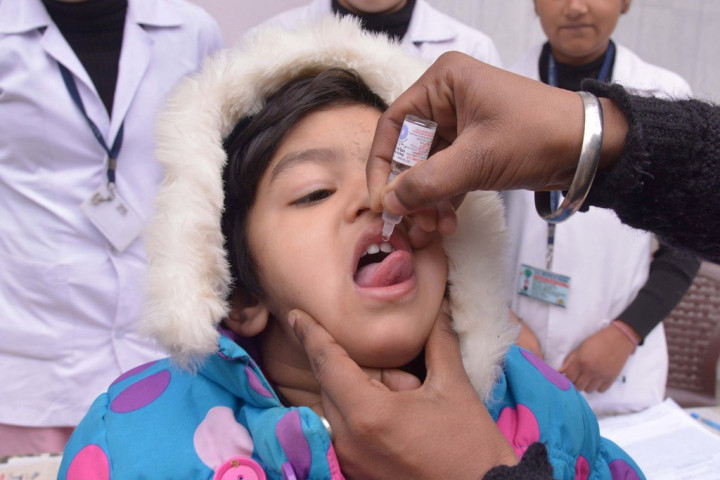 Mengapa Vaksin Polio Harus Diberikan Berkali-kali?