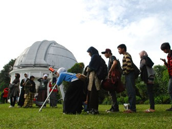 Jelang Gerhana, Hotel di Lembang Sepi