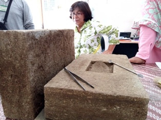 10 Peripih Penuh Emas Ditemukan di Prambanan