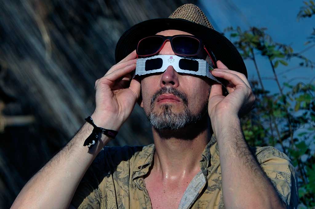 Turis Asing Saksikan GMT di Bukit Ngata Baru