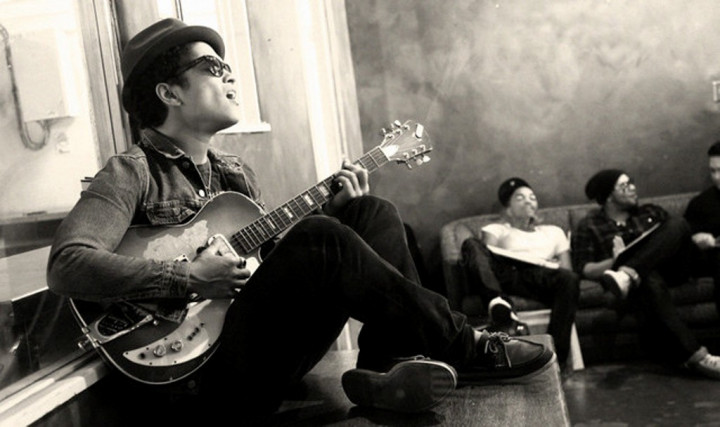 Album Baru Bruno Mars Meluncur Akhir Tahun