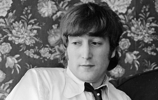 Surat Pertama John Lennon akan Dijual Rp561 Juta