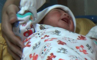 Ini Wajah Lucu Cucu Jokowi, Jan Ethes Srinarendra